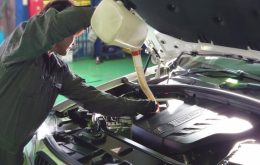 株式会社ジャストライト浪岡智がお送りするエンジンオイルのお話のイメージ画像